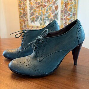 Bernardo High Heel Blue Suede Laced Women's Shoe Size 7.5